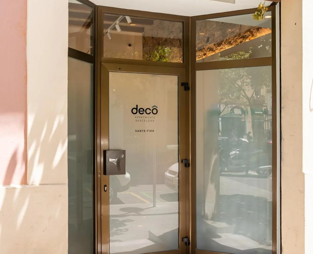 Deco Apartments Barcelona-Sants Spain