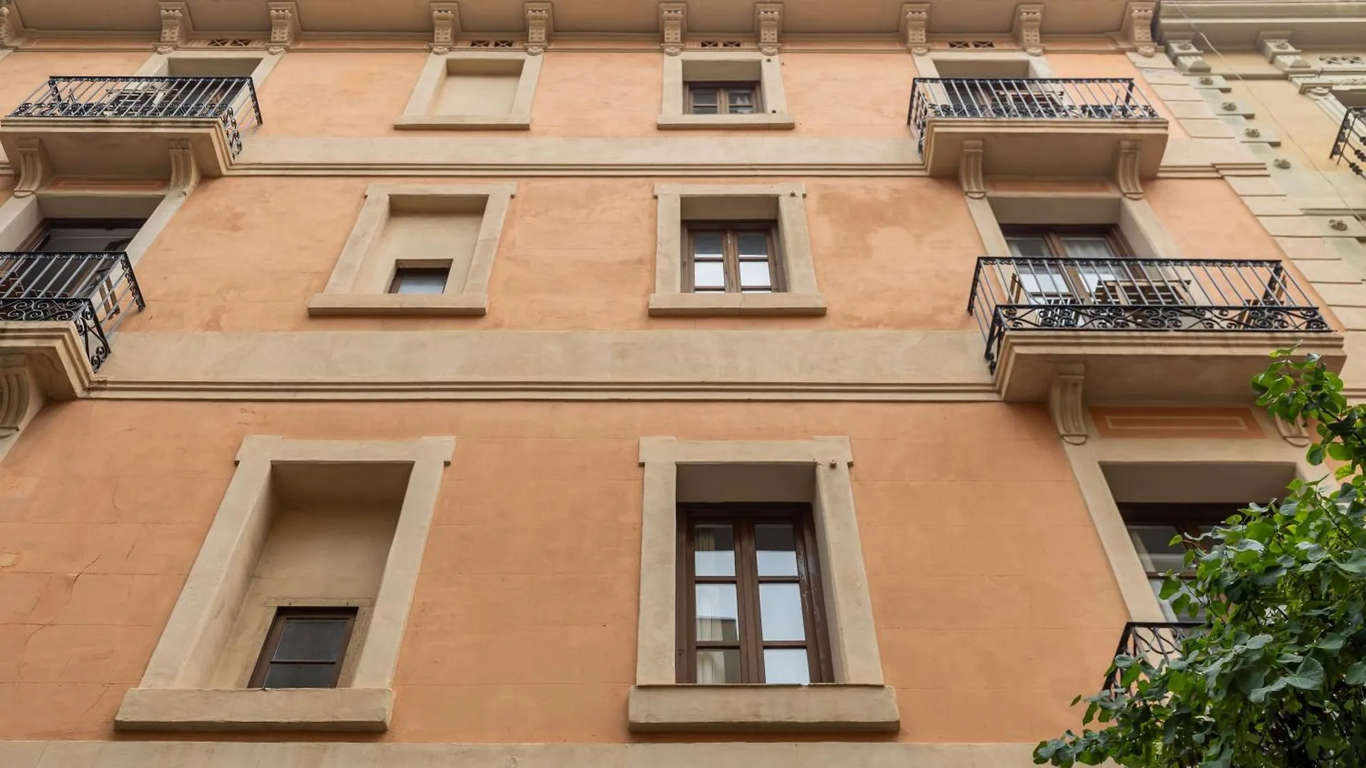 Deco Apartments Barcelona-Sants Spain