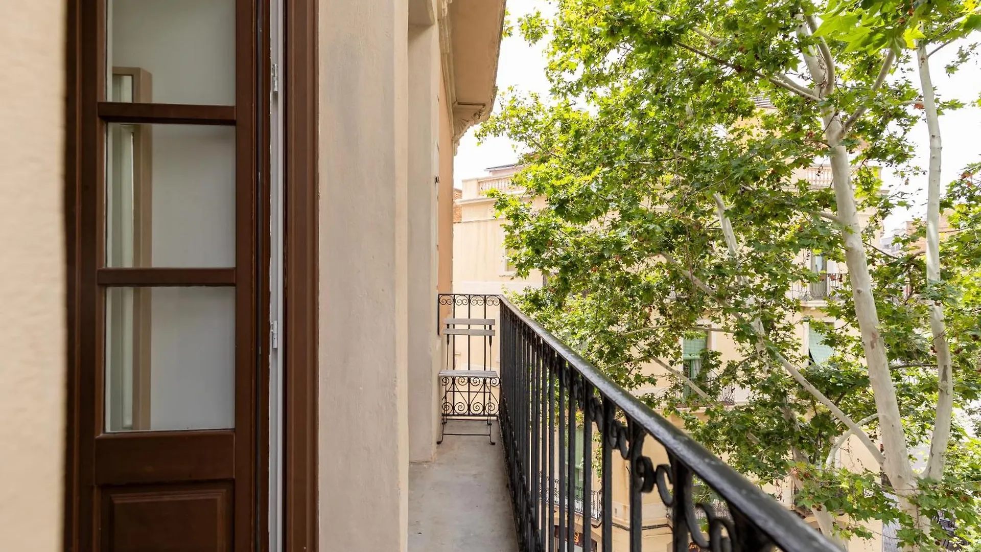 Deco Apartments Barcelona-Sants