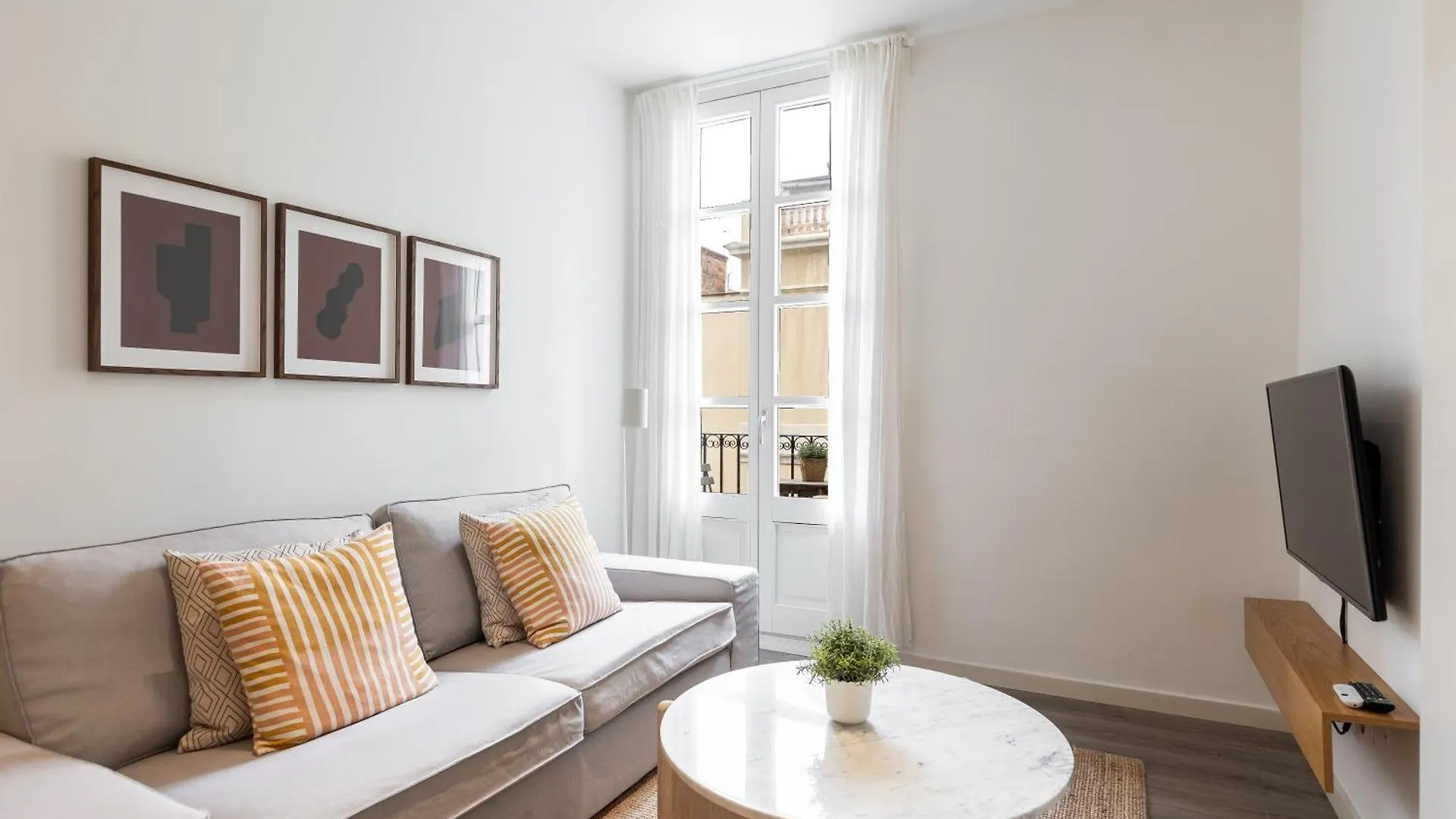 Deco Apartments Barcelona-Sants