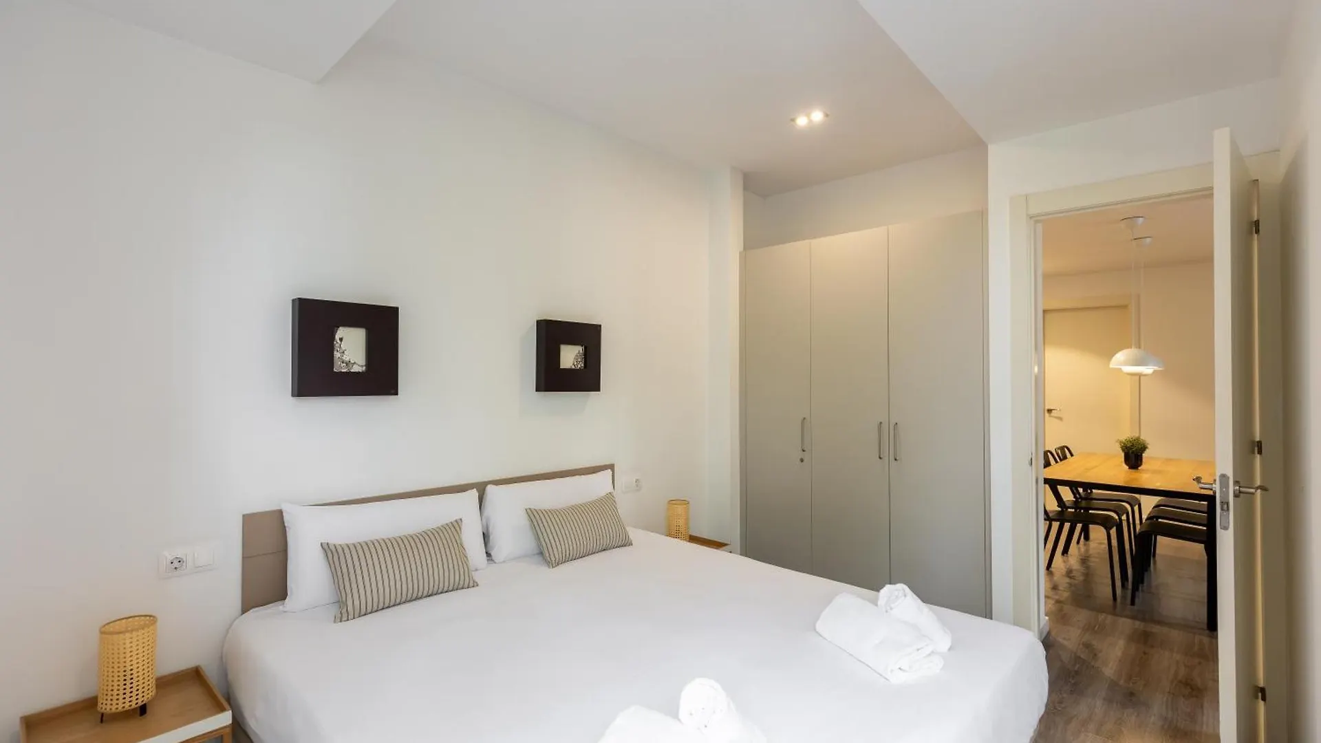 Deco Apartments Barcelona-Sants 0*, Барселона Испания