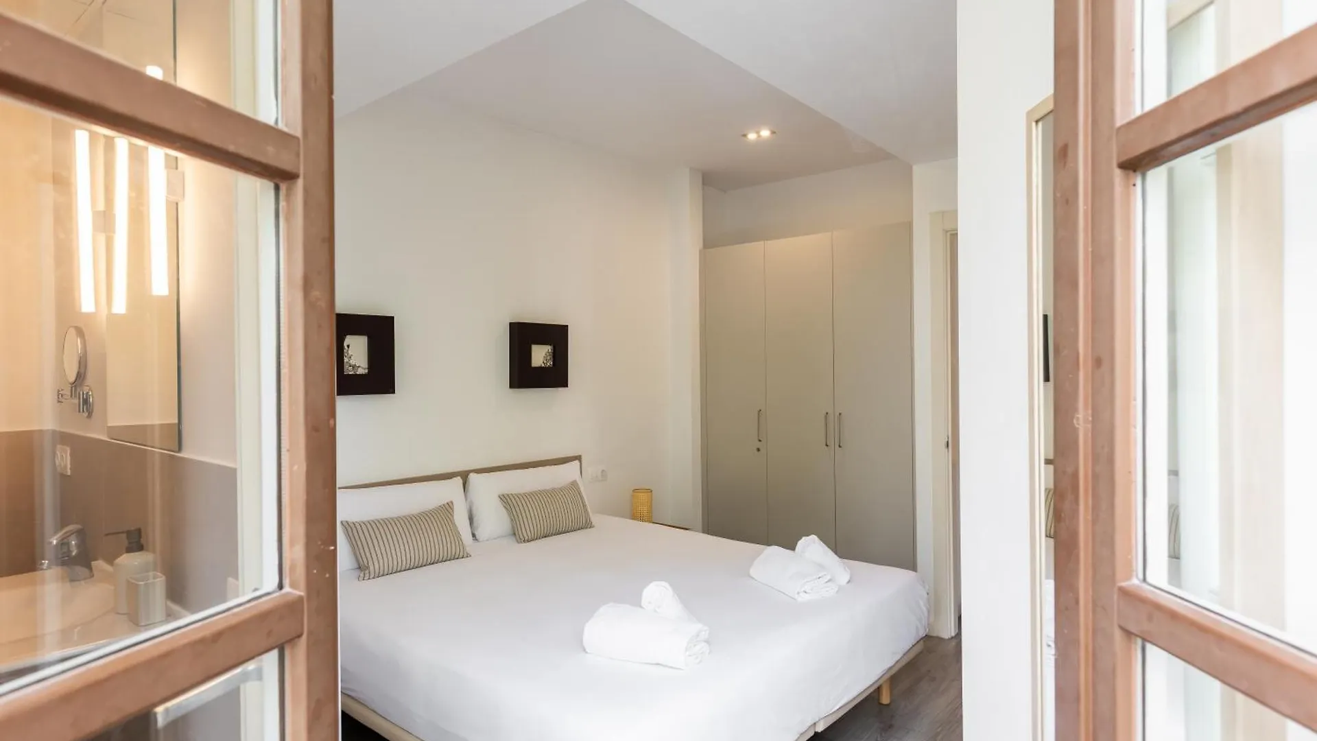 Deco Apartments Barcelona-Sants  Барселона