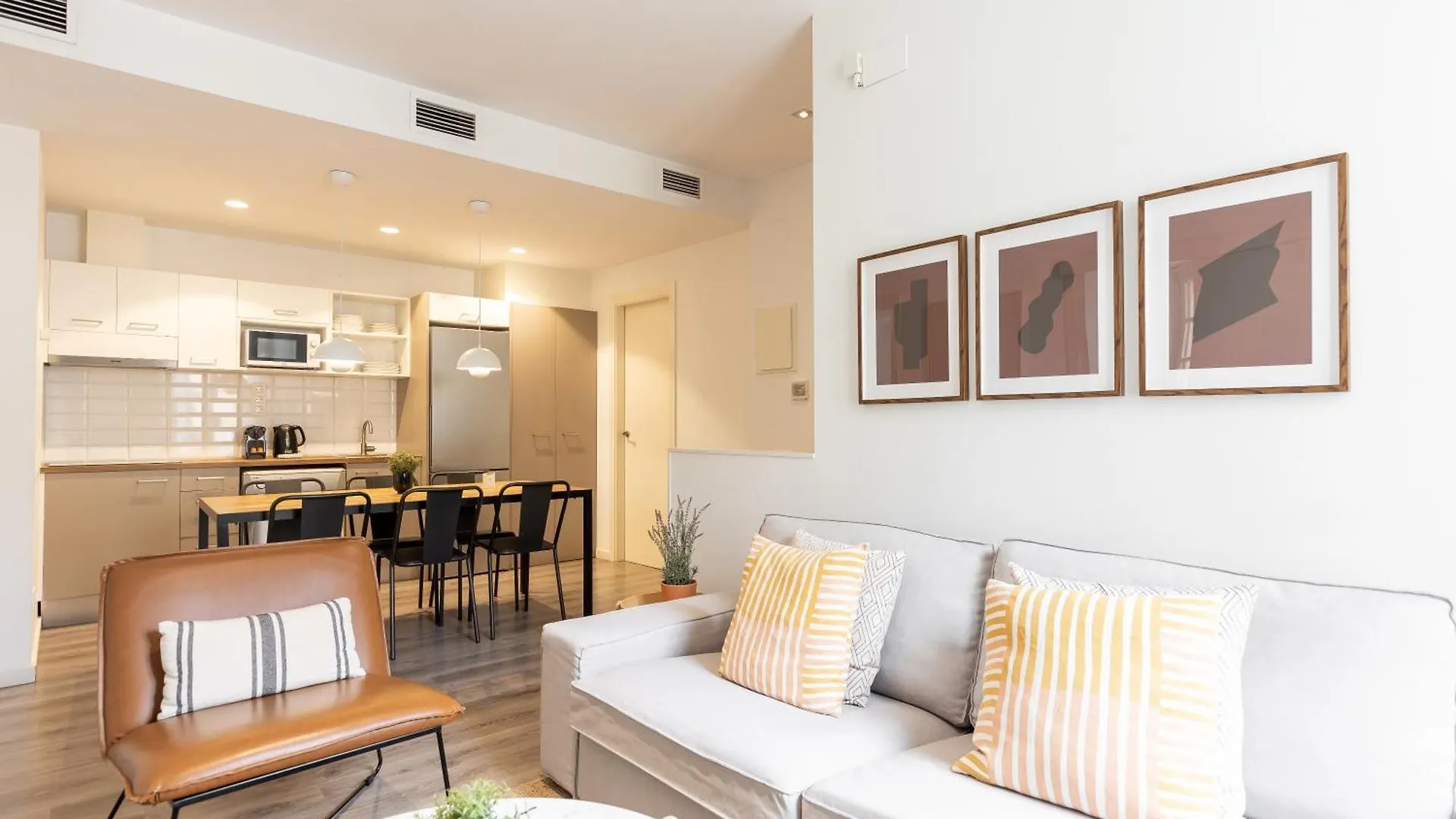 Deco Apartments Barcelona-Sants Барселона