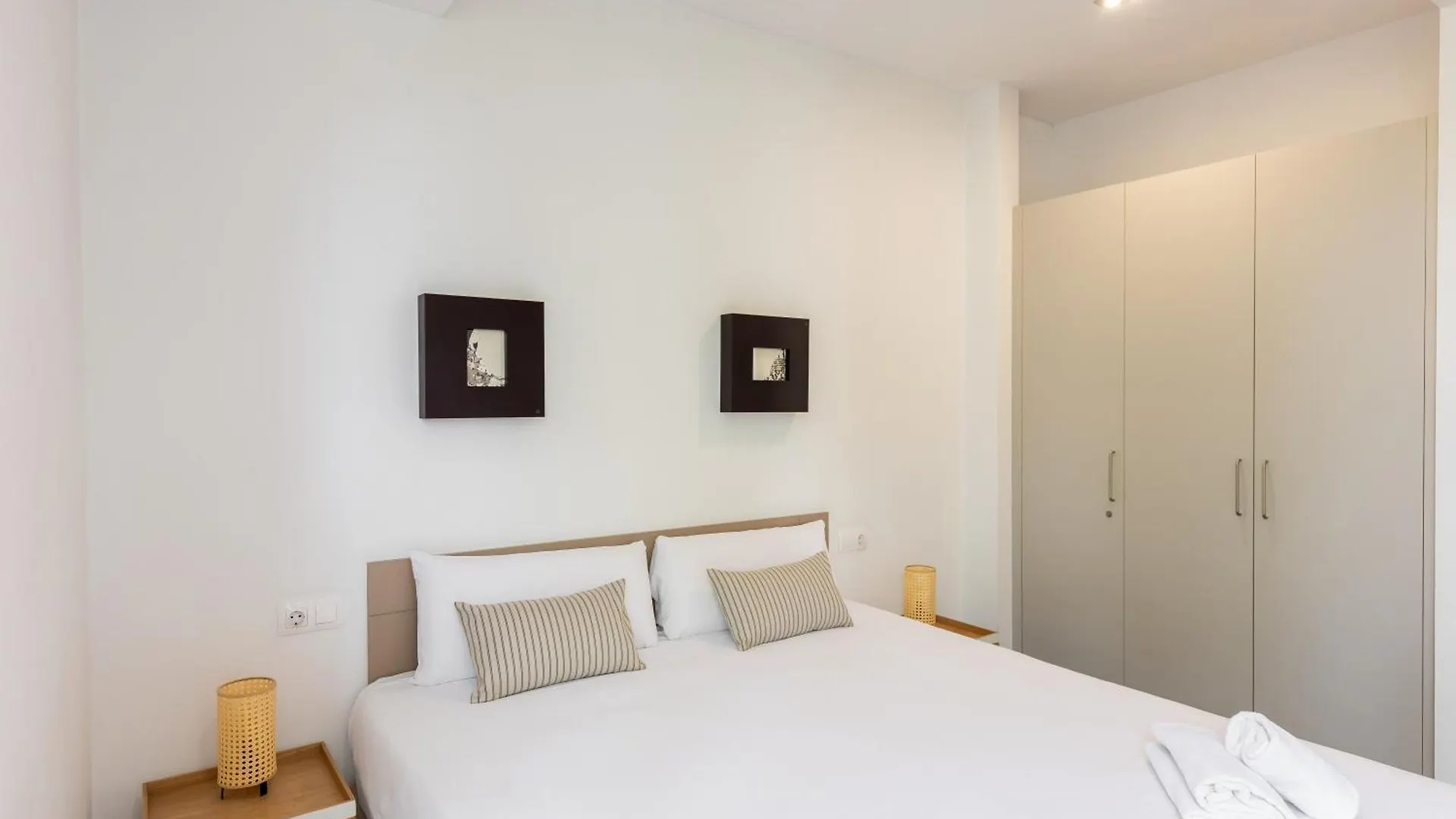 Deco Apartments Barcelona-Sants Испания