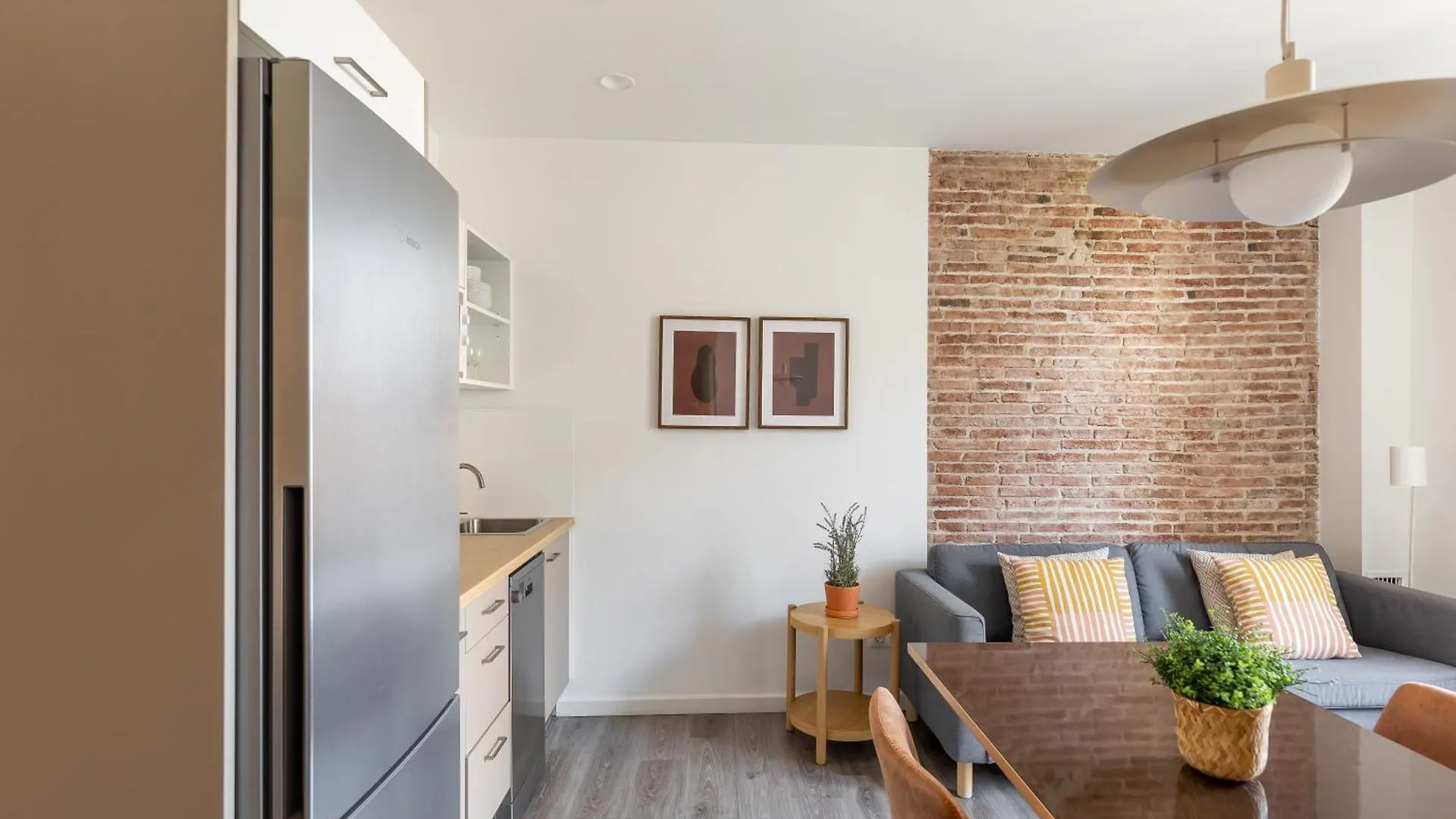 Deco Apartments Barcelona-Sants Испания