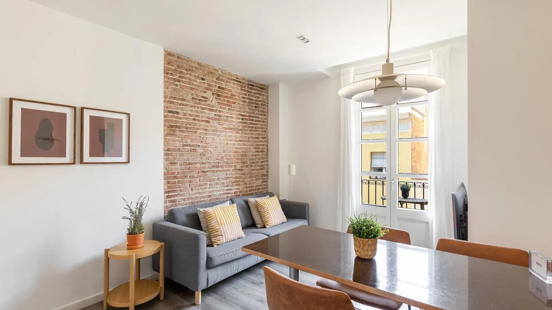 Deco Apartments Barcelona-Sants
