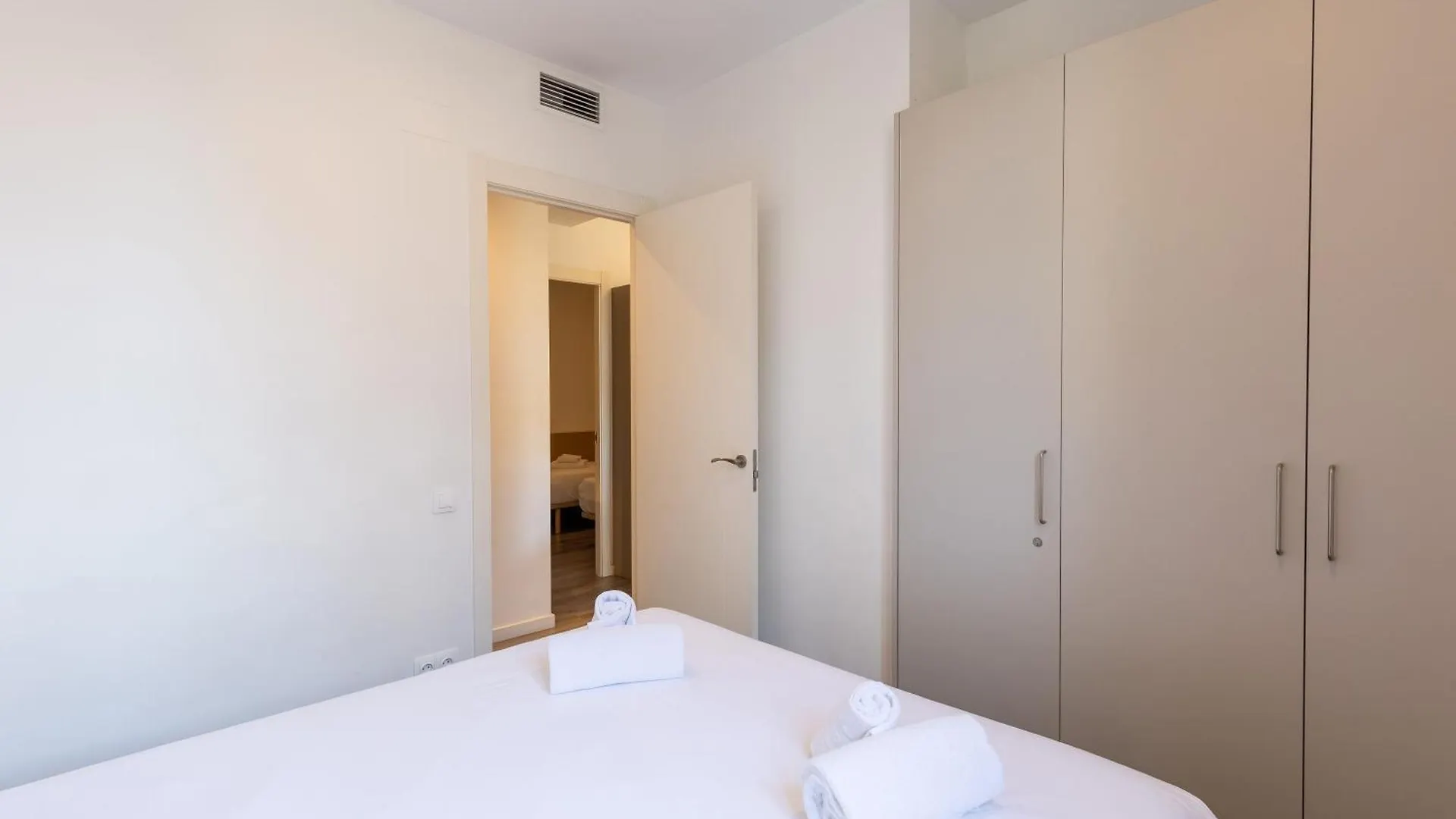 Deco Apartments Barcelona-Sants