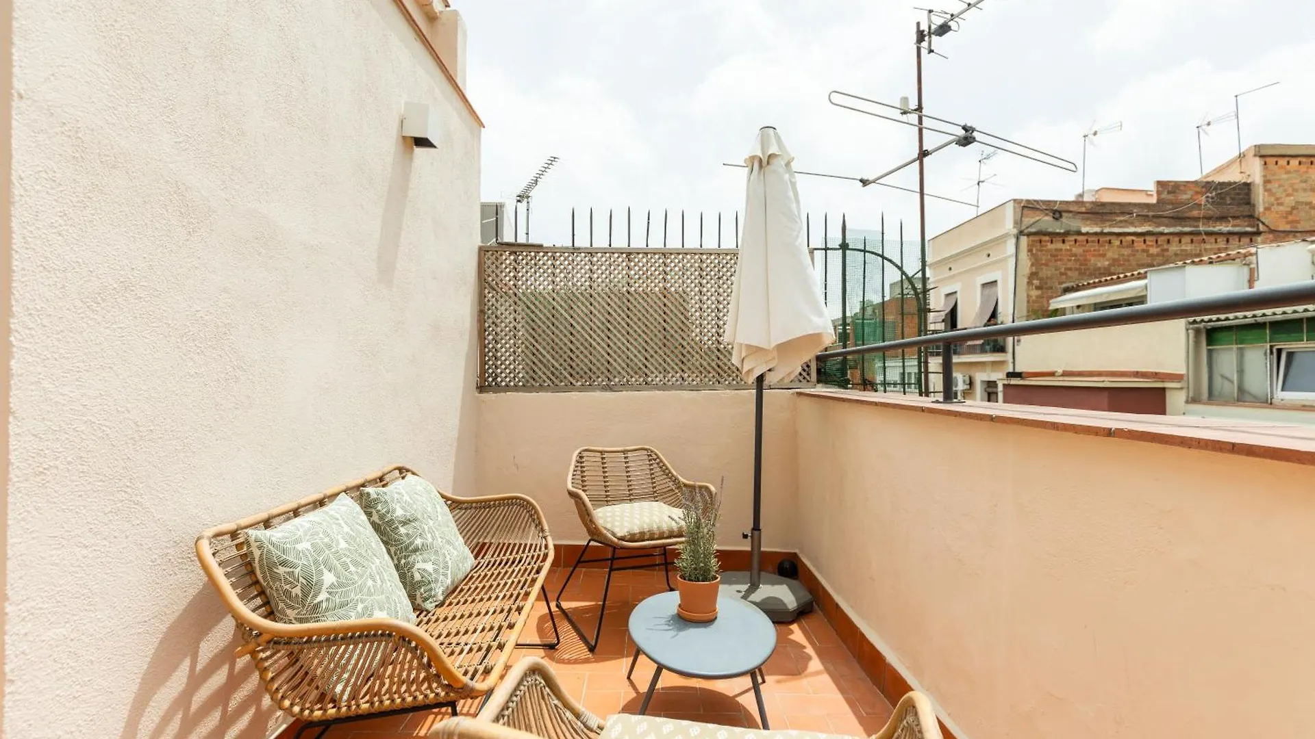 Deco Apartments Barcelona-Sants Испания