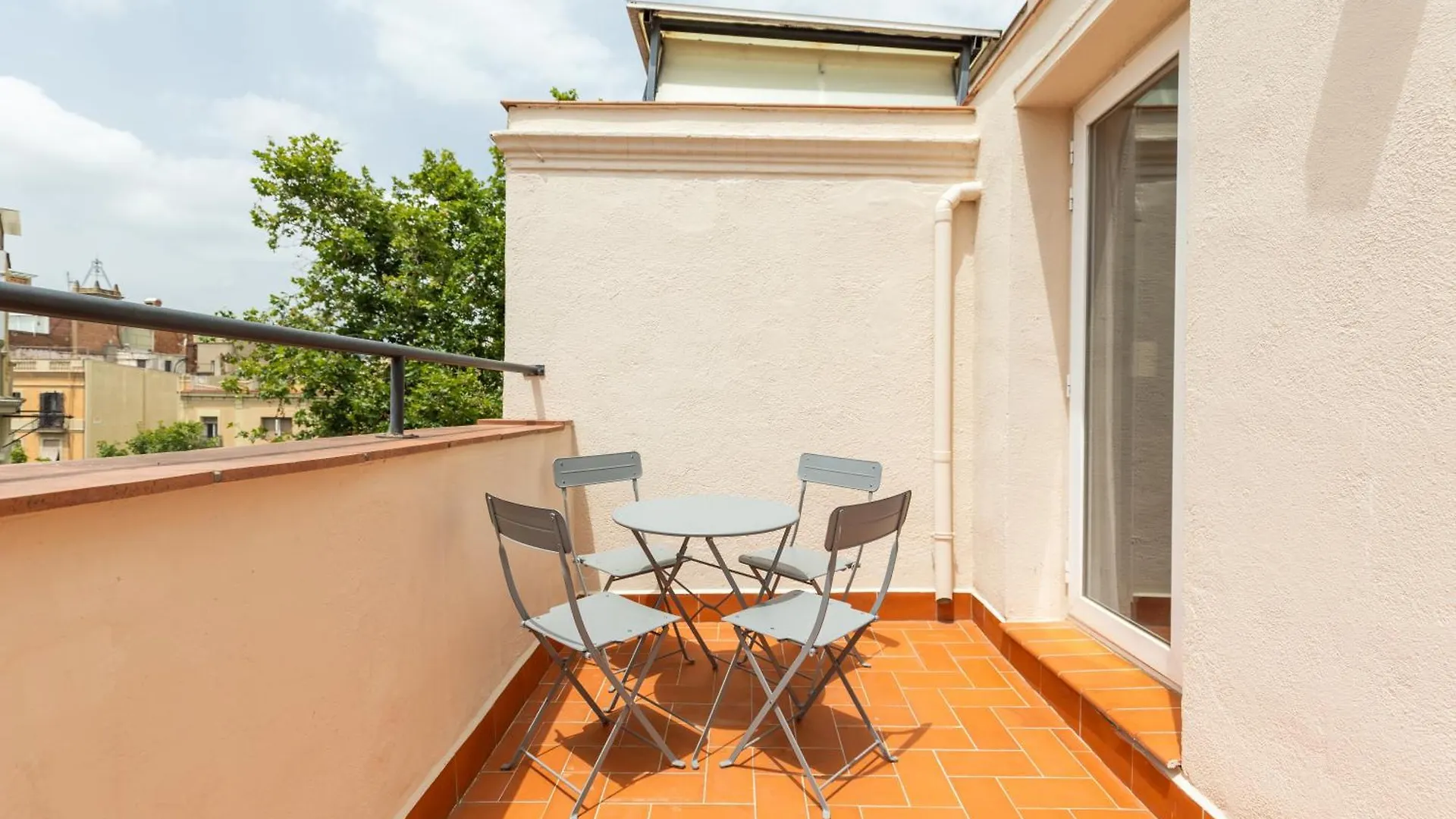 Deco Apartments Barcelona-Sants  Барселона