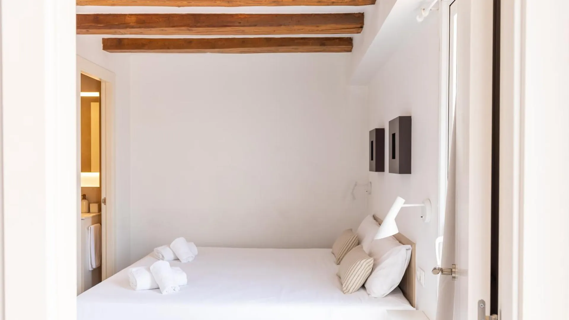 Deco Apartments Barcelona-Sants Испания