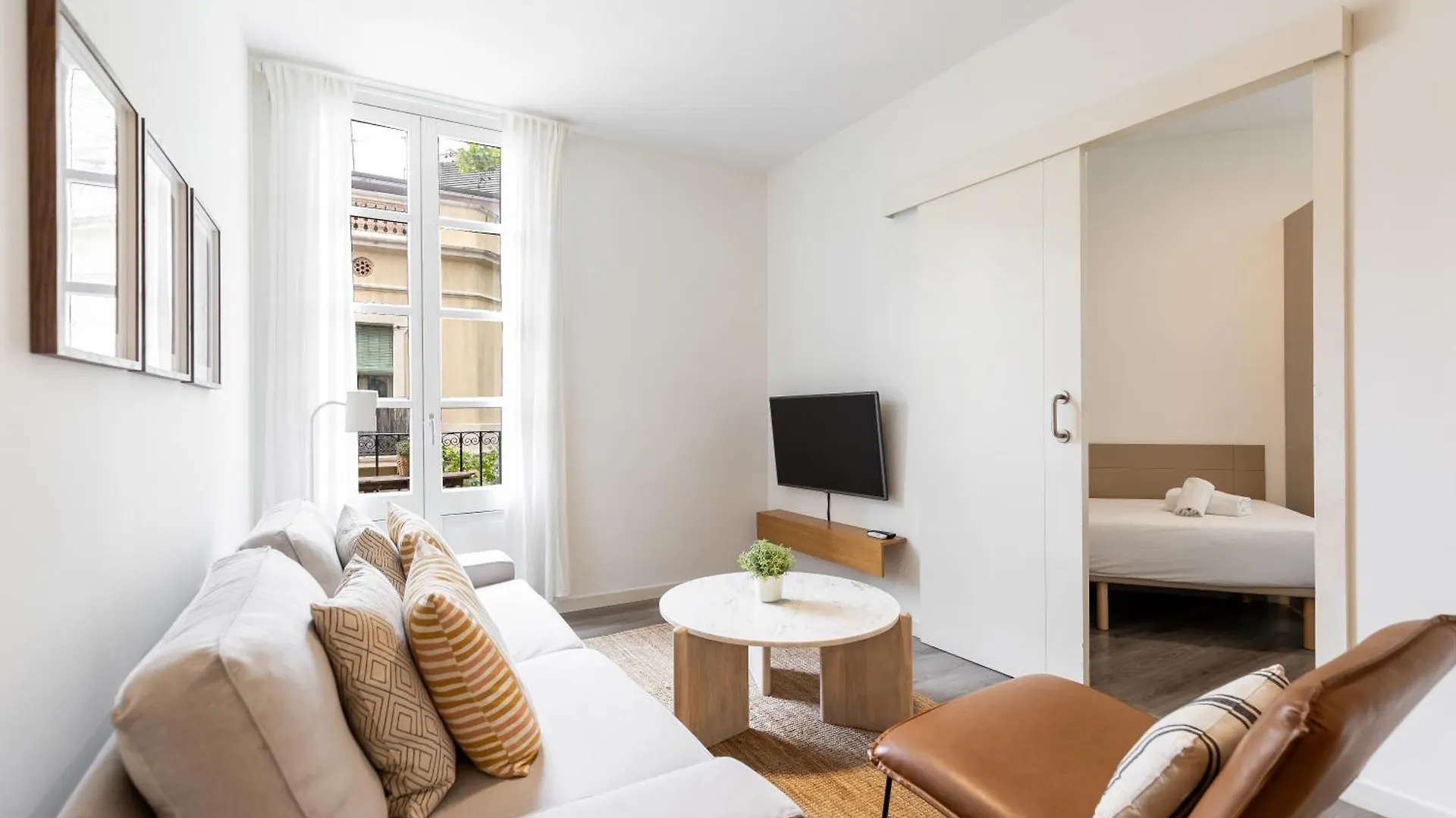 Decô Apartments Barcelona-Sants 0*, Barcelone